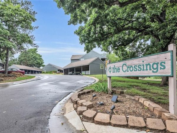 12786 W 110th Terrace, Overland Park, KS 66210