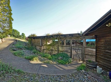 2399 Kingsgate Rd, Placerville, CA 95667 Photo