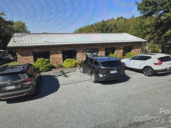 417 Cranberry Street, Newland, NC 28657