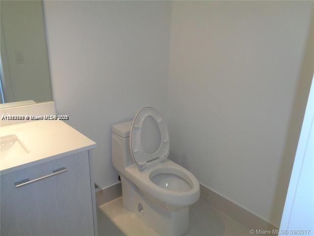 45 SW 9th St, Unit 2709, Miami, FL 33130 Photo