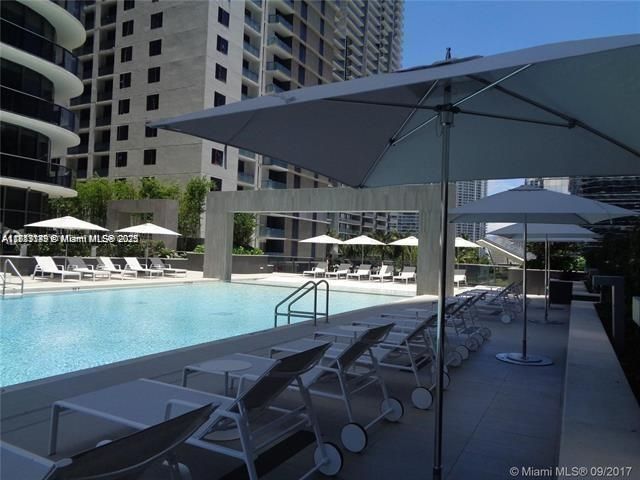 45 SW 9th St, Unit 2709, Miami, FL 33130 Photo