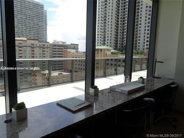 45 SW 9th St, Unit 2709, Miami, FL 33130 Photo