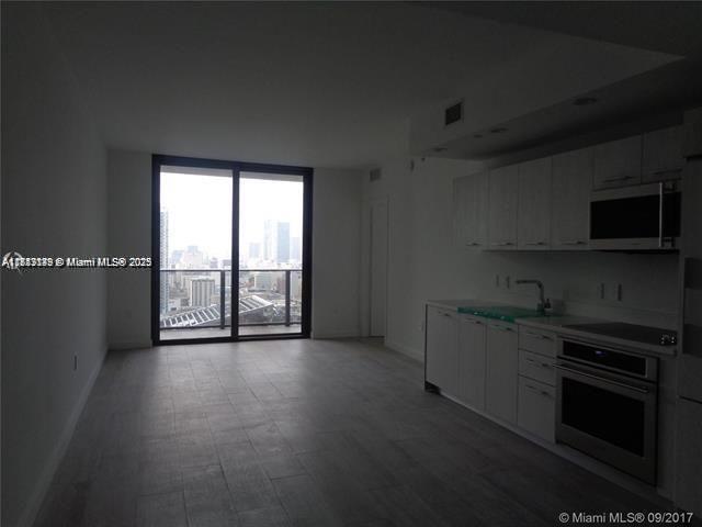 45 SW 9th St, Unit 2709, Miami, FL 33130 Photo