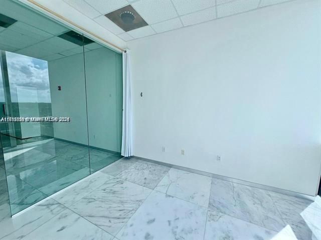 20200 W Dixie Hwy 709 Hwy, Miami, FL 33180 Photo