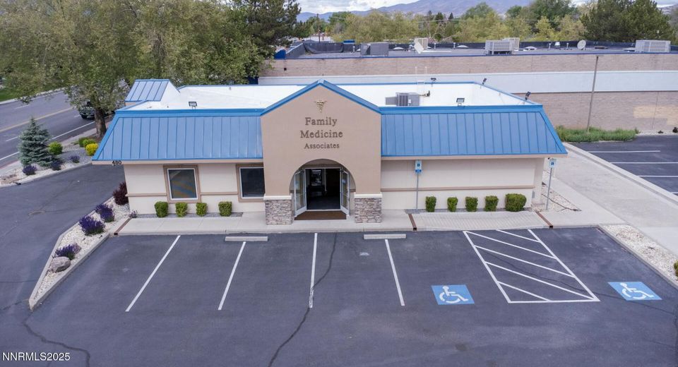 480 E Prater Way, Sparks, NV 89431 Photo