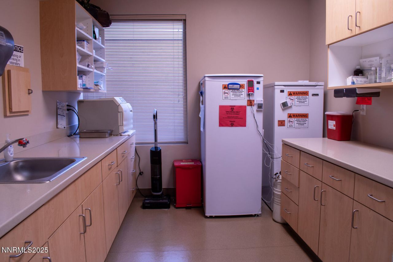 480 E Prater Way, Sparks, NV 89431 Photo