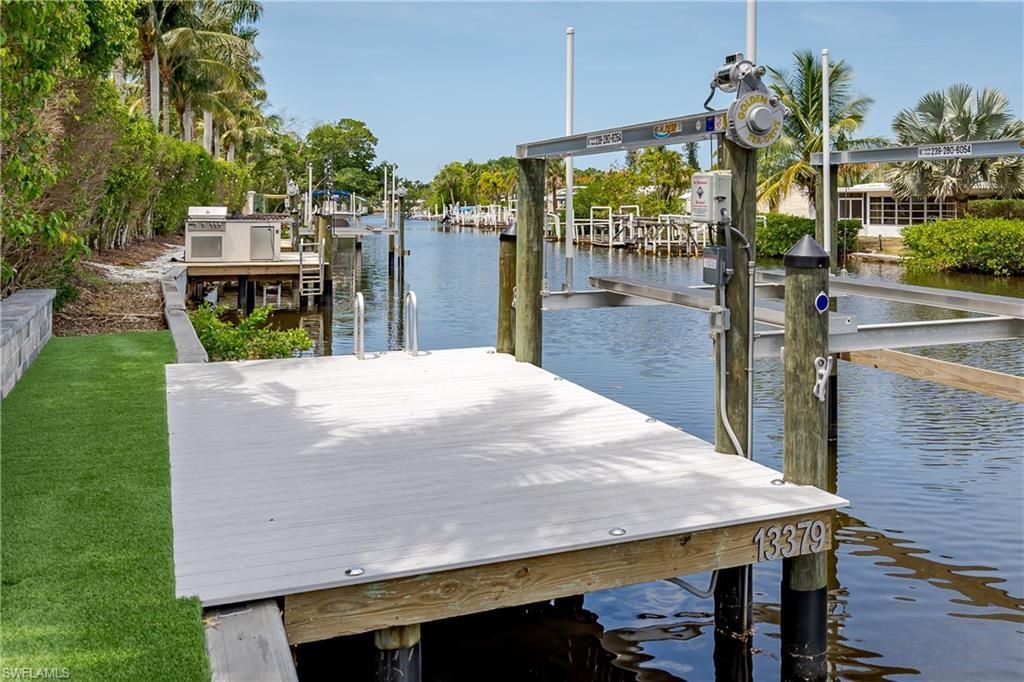 13379 Snook Cir, Naples, FL 34114 Photo
