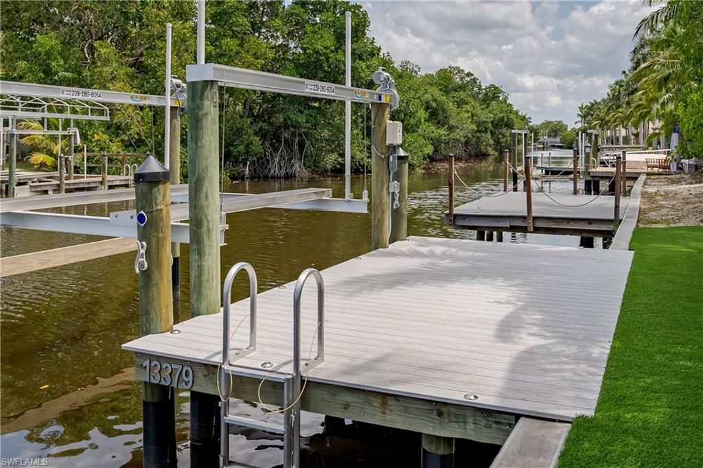 13379 Snook Cir, Naples, FL 34114 Photo