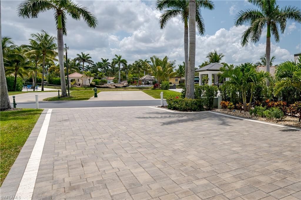 13379 Snook Cir, Naples, FL 34114 Photo