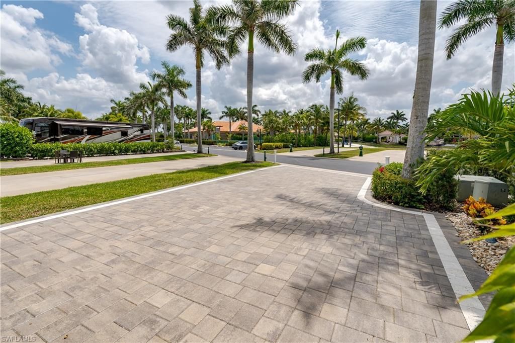 13379 Snook Cir, Naples, FL 34114 Photo