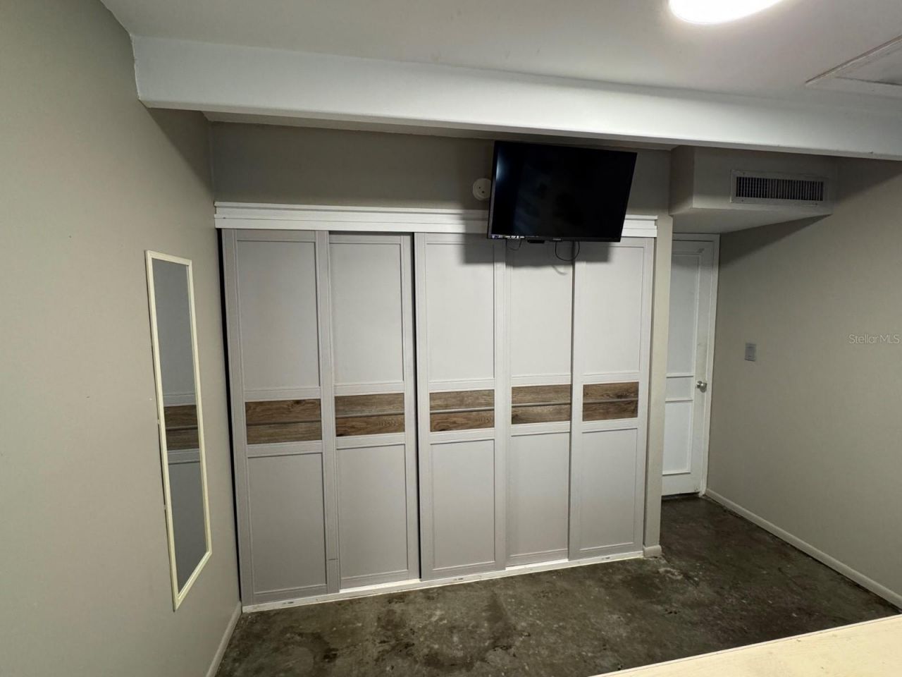 2231 Club Circle, Unit 2231, Lakeshore, FL 33854 Photo