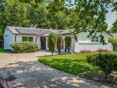 451 Southport Drive, Dallas, TX 75232