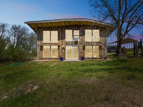 5664 N Dutch Hollow Road, Potosi, WI 53820