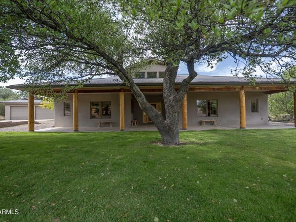 770 S Grisby Road, Skull Valley, AZ 86338