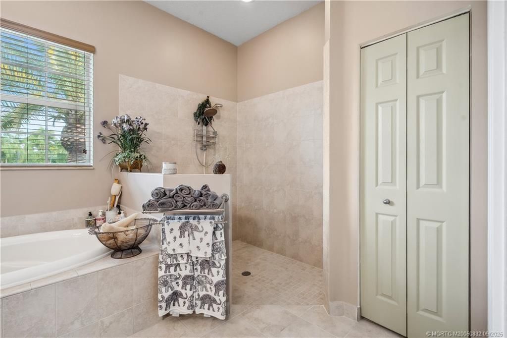 5437 SW Honeysuckle Court, Palm City, FL 34990 Photo