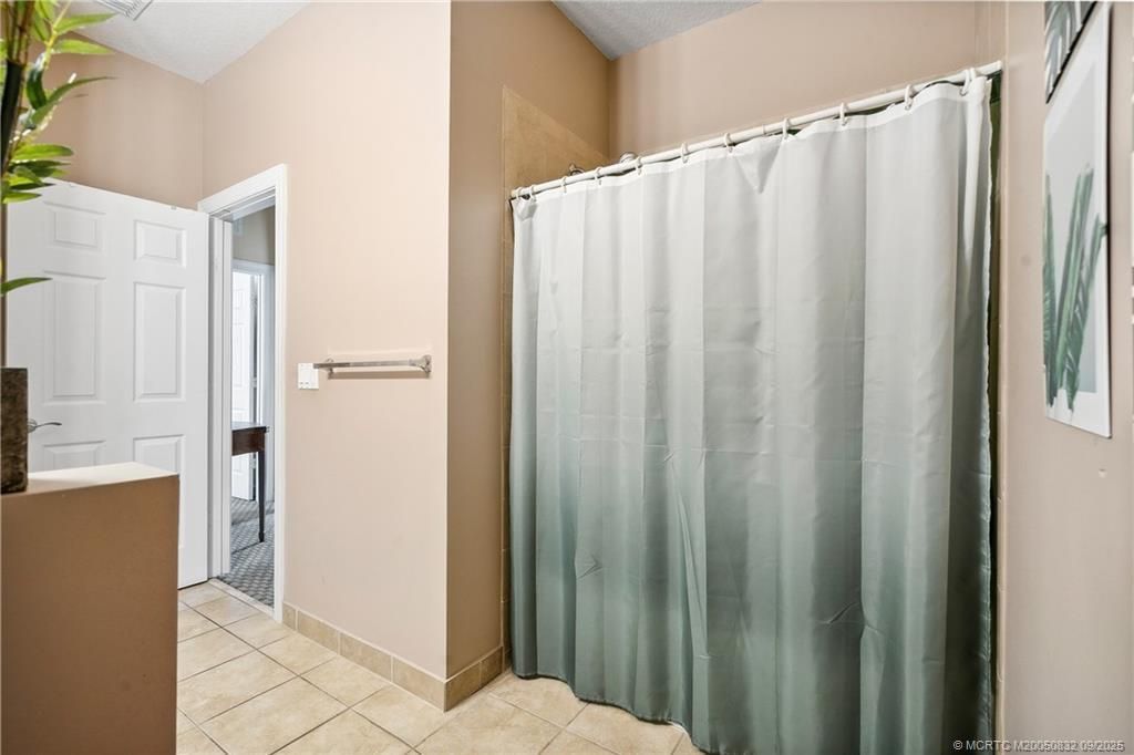 5437 SW Honeysuckle Court, Palm City, FL 34990 Photo