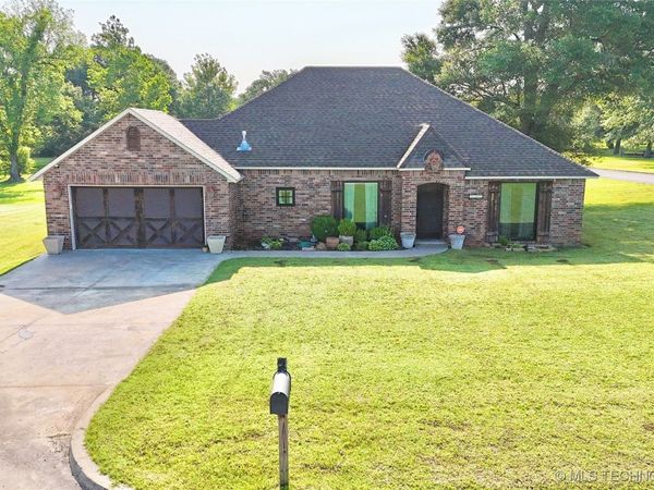 2102 N Peaceful Lane, Stigler, OK 74462