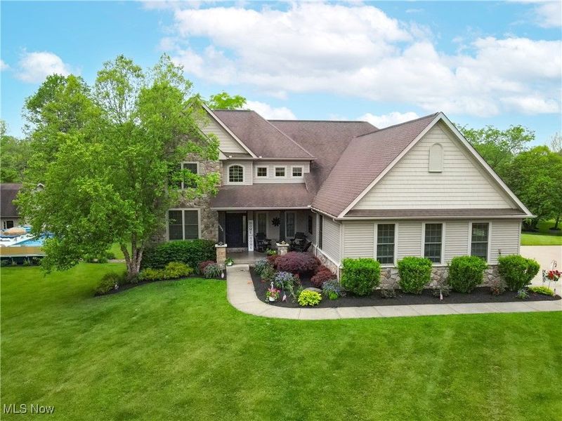 1302 Hillandale Drive, Akron, OH 44333 Photo 2