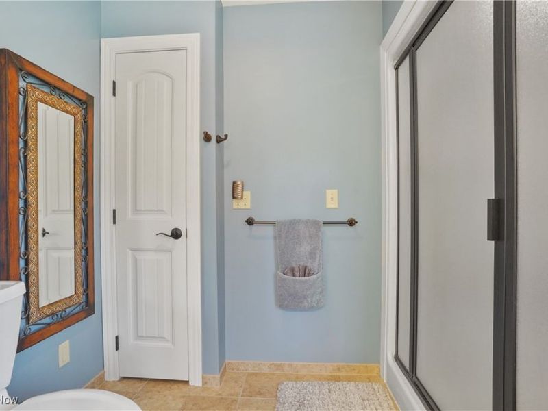 1302 Hillandale Drive, Akron, OH 44333 Photo 24