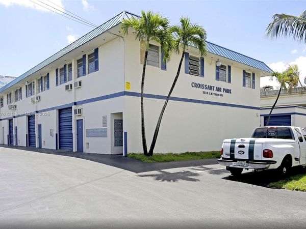 3350 SW 3rd Ave, Unit 201-A, Fort Lauderdale, FL 33315