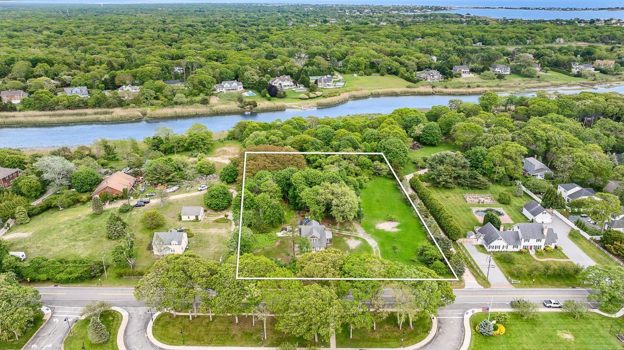 26 Mill Road, Remsenburg, NY 11960 Main Photo