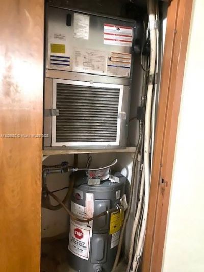 665 NE 195th St, Unit 419, Miami, FL 33179 Photo