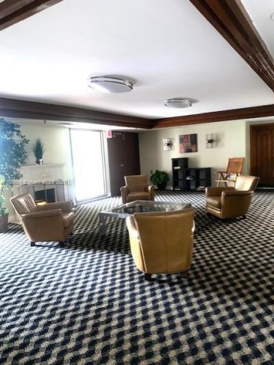 665 NE 195th St, Unit 419, Miami, FL 33179 Photo