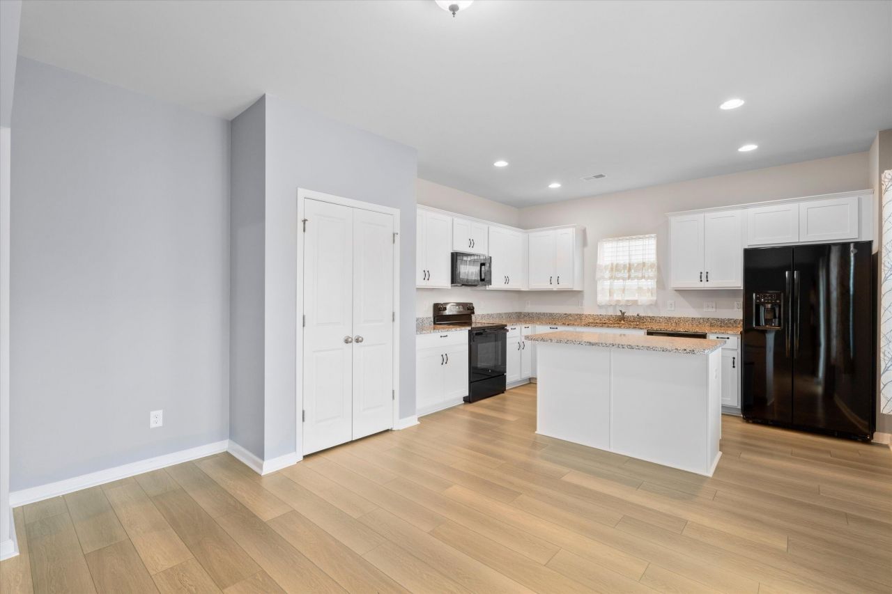 226 Clydesdale Circle Photo 7