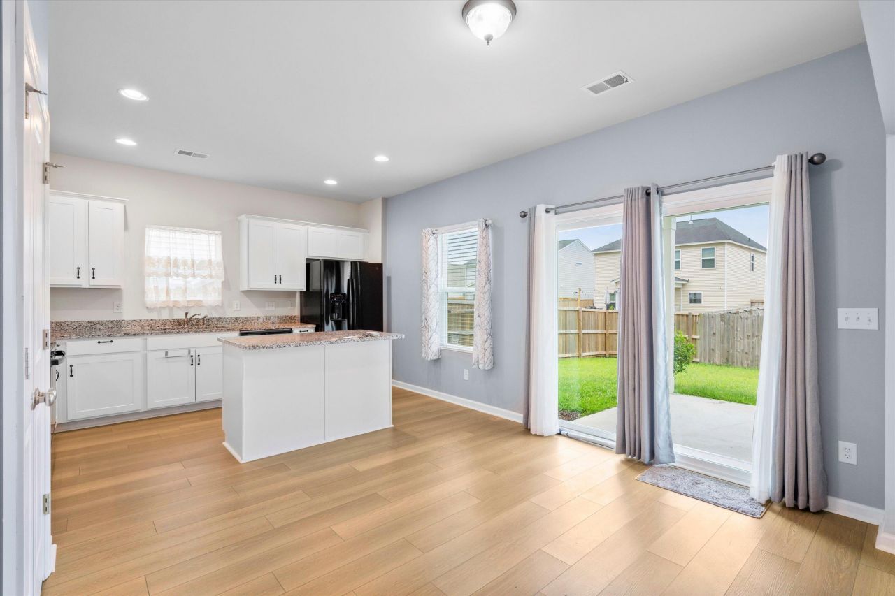 226 Clydesdale Circle Photo 8