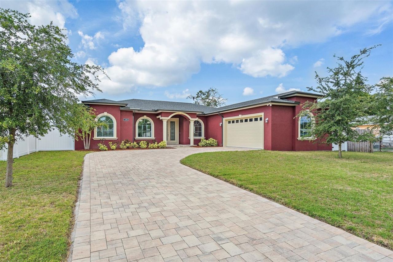 3244 55th Ave N, Saint Petersburg, FL 33714 Main Photo