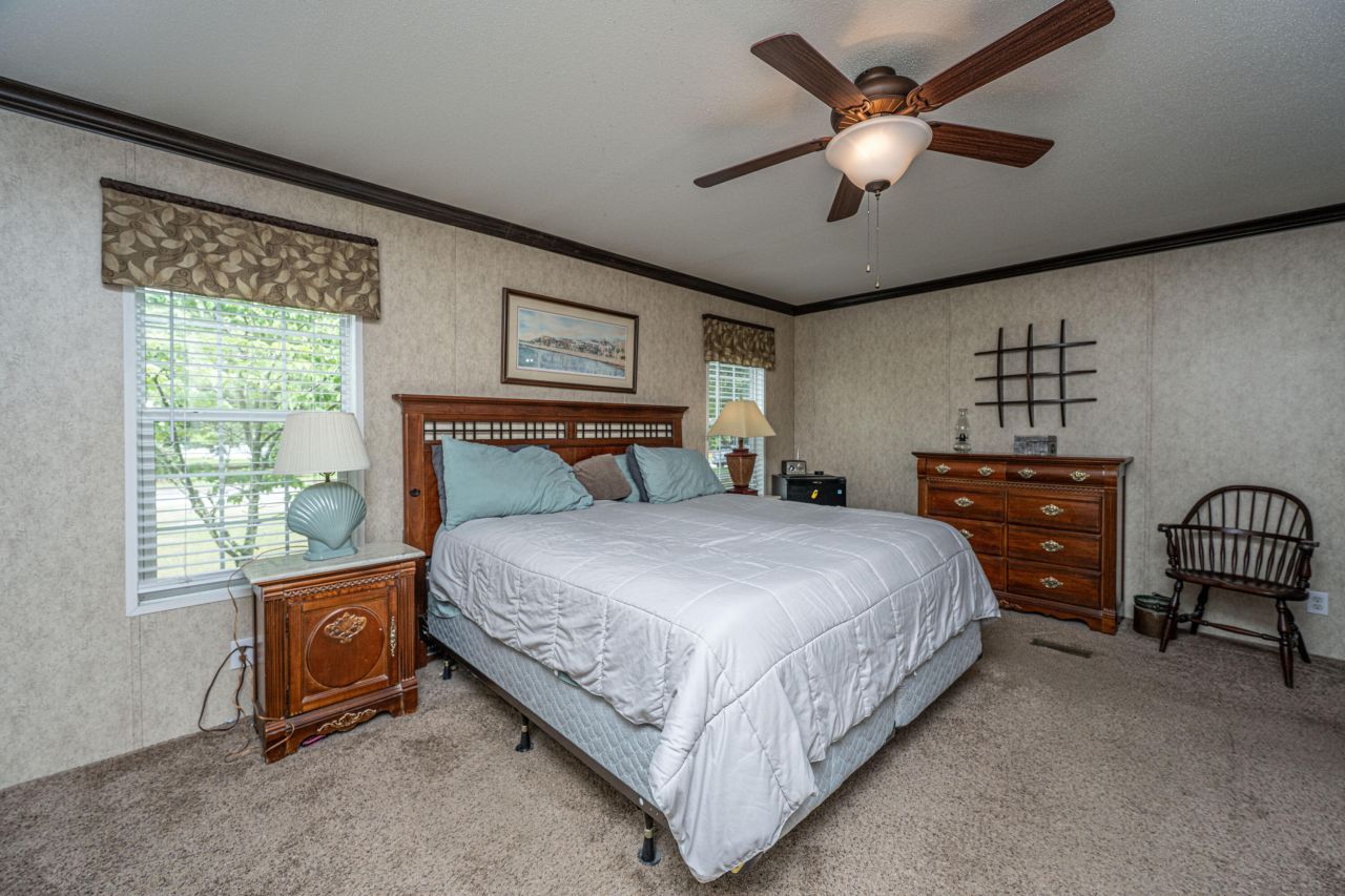 725 Hildebrand Drive Photo 23