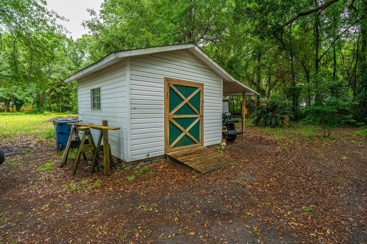 725 Hildebrand Drive Photo 35