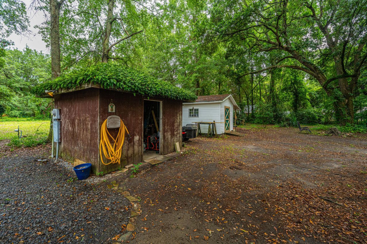 725 Hildebrand Drive Photo 36