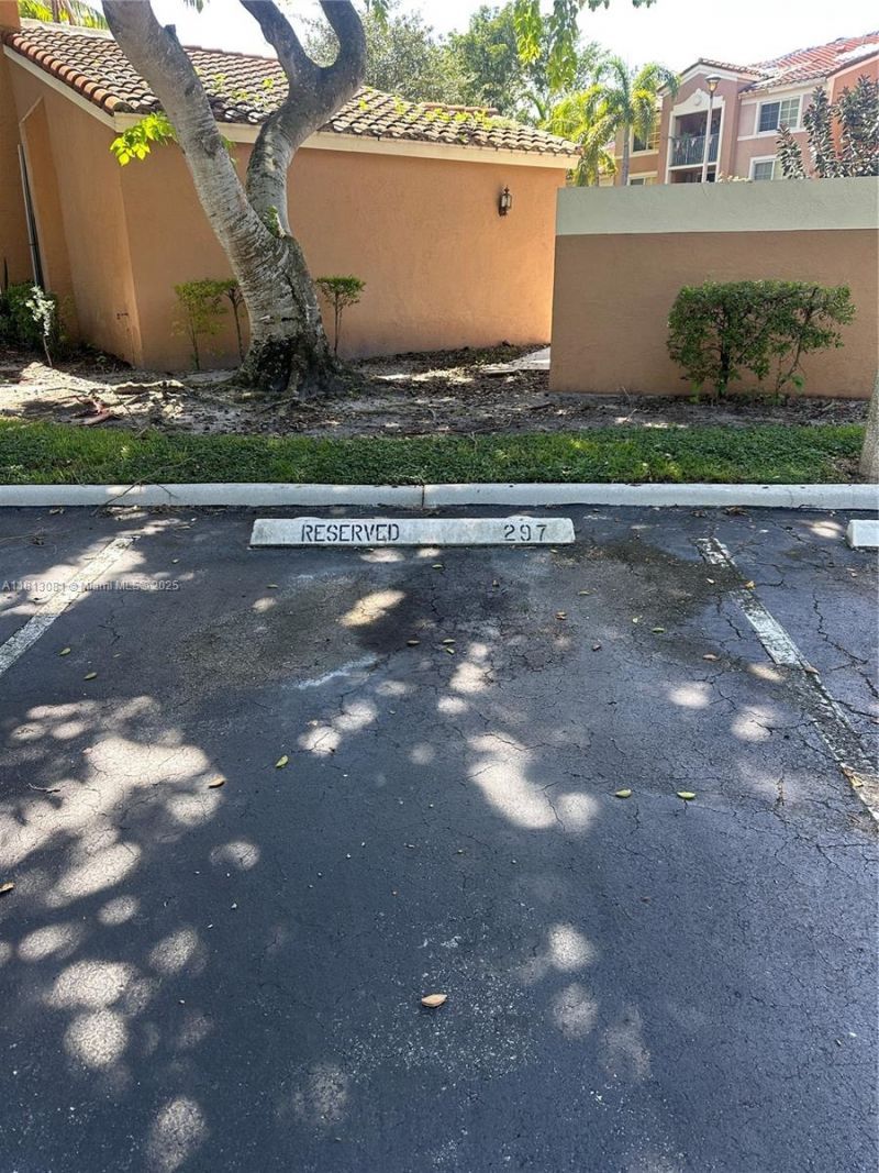 4828 N State Road 7, Unit 8107, Coconut Creek, FL 33073 Photo