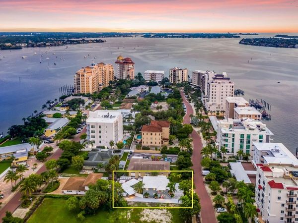 161 GOLDEN GATE POINT, Unit 4, SARASOTA, FL 34236