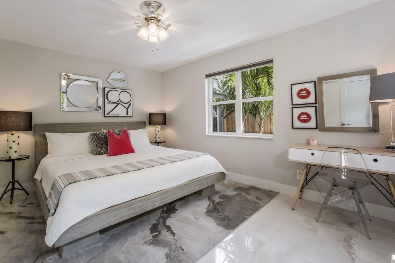 161 Golden Gate Point, Unit 4, Sarasota, FL 34236 Photo