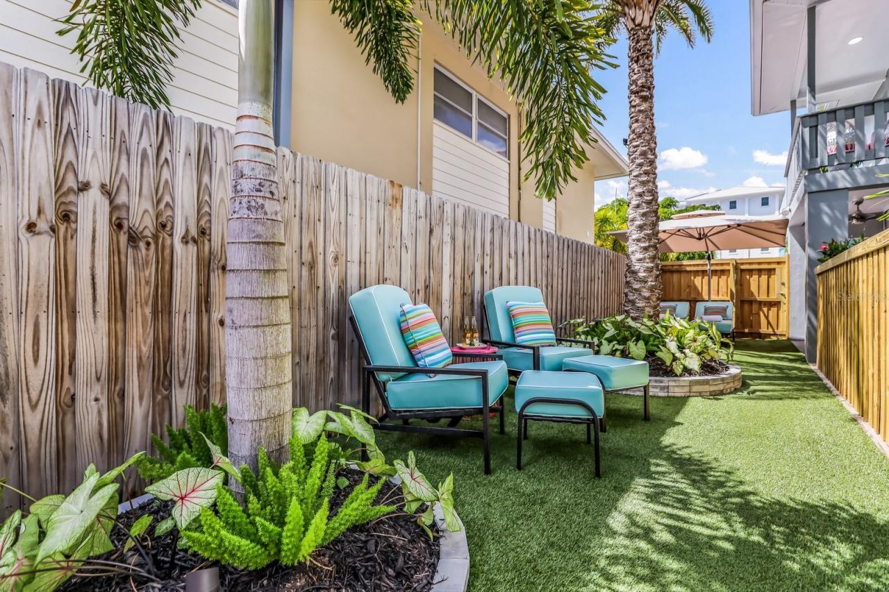 161 Golden Gate Point, Unit 4, Sarasota, FL 34236 Photo