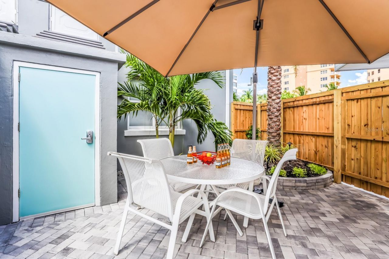 161 Golden Gate Point, Unit 4, Sarasota, FL 34236 Photo