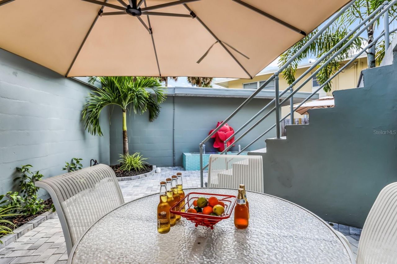 161 Golden Gate Point, Unit 4, Sarasota, FL 34236 Photo