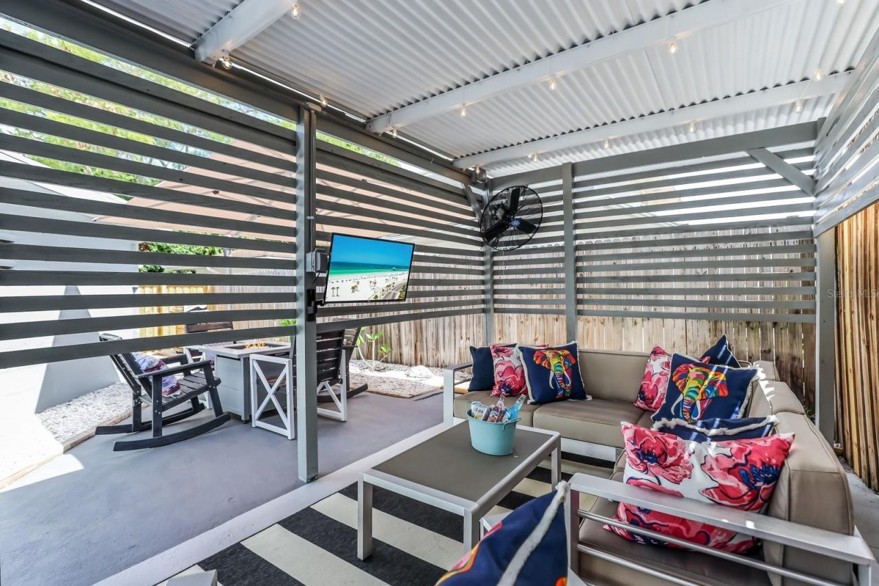 161 Golden Gate Point, Unit 4, Sarasota, FL 34236 Photo