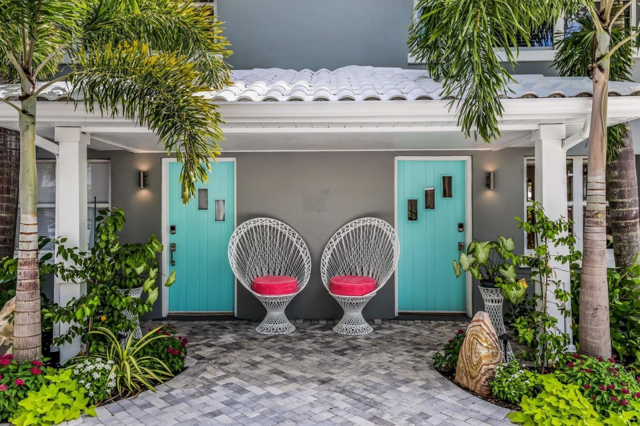 161 Golden Gate Point, Unit 4, Sarasota, FL 34236 Photo