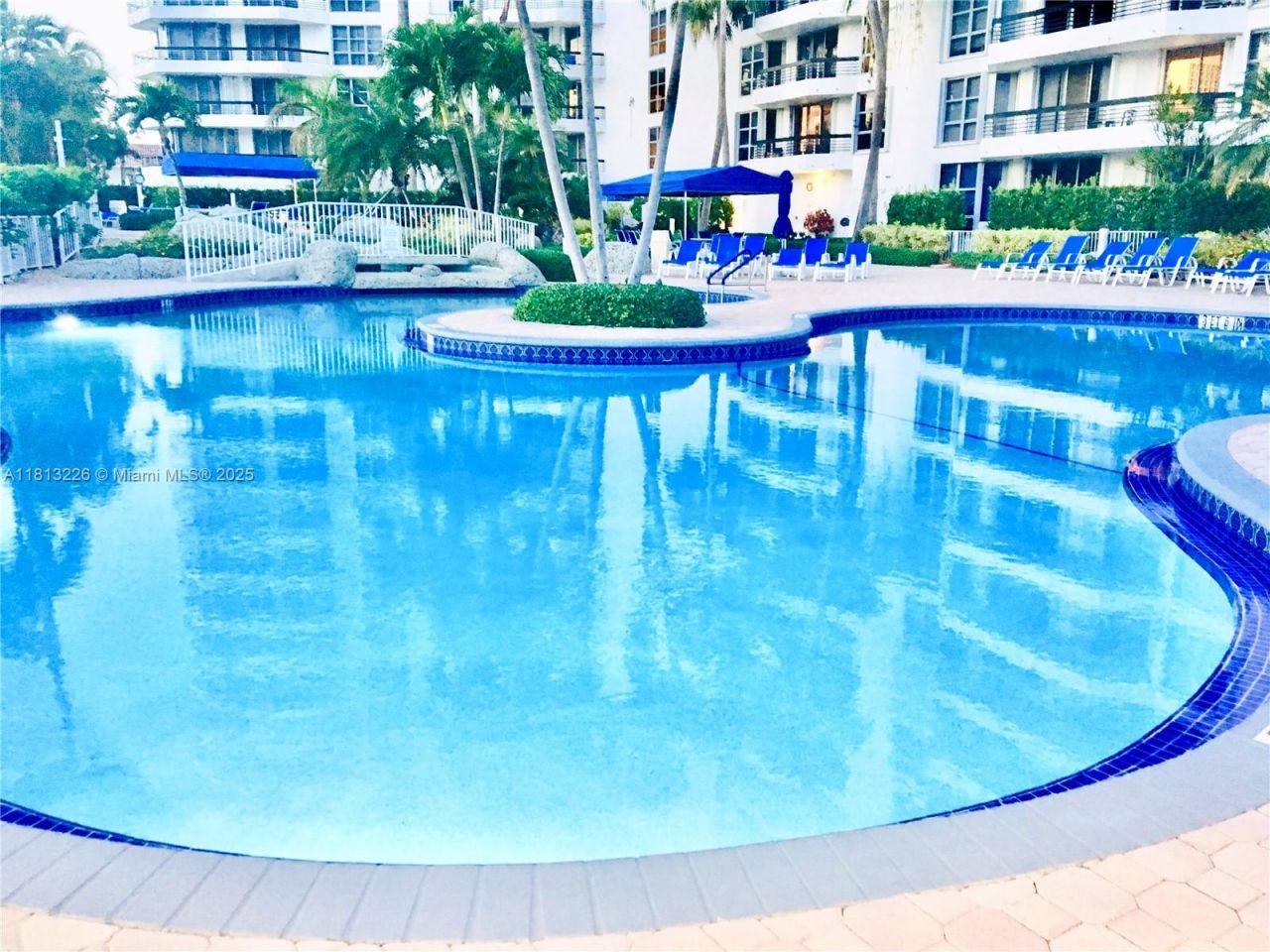 3530 Mystic Pointe Dr, Unit 3001, Aventura, FL 33180 Photo