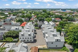 29 Nats Court photo 4