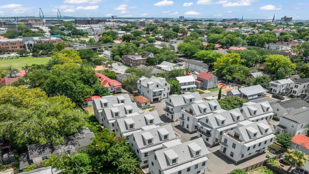 29 Nats Court Photo 5