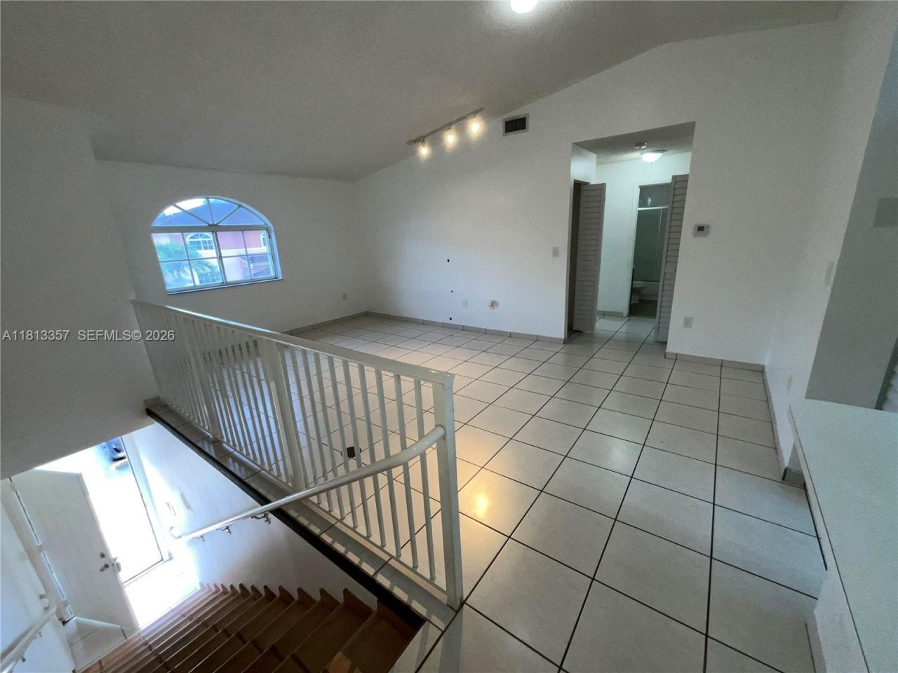 6823 W 36th Ave, Unit 201, Hialeah, FL 33018 Photo