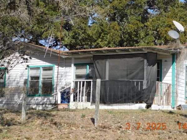 210 Colwell, Pleasanton, TX 78064