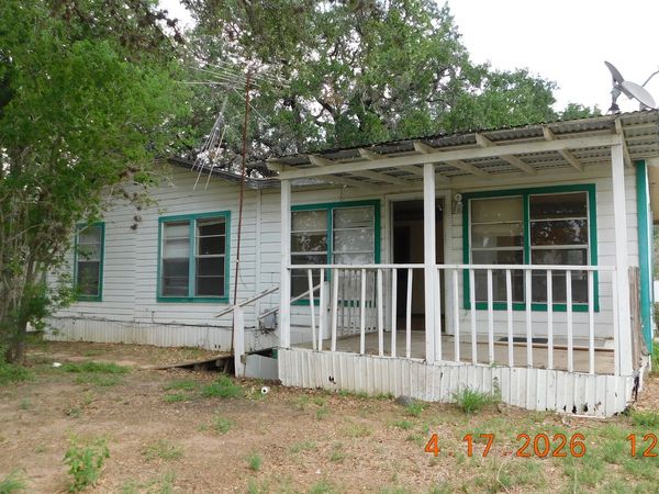 210 Colwell, Pleasanton, TX 78064