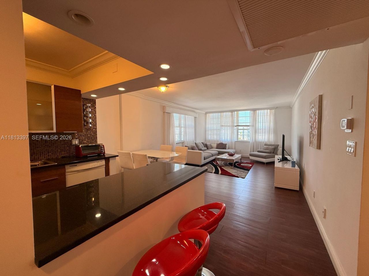 100 Lincoln Rd, Unit 1214, Miami Beach, FL 33139 Photo