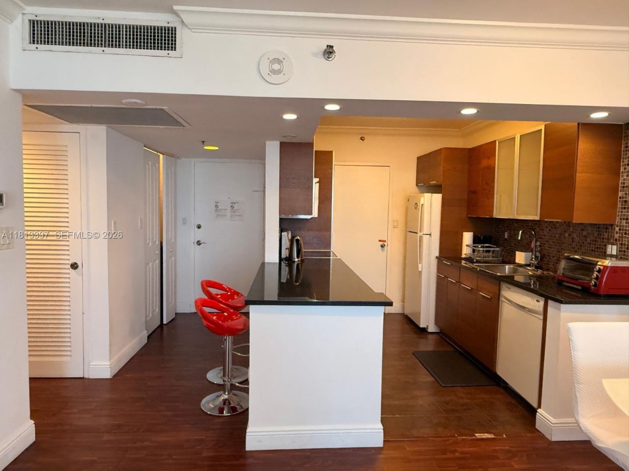 100 Lincoln Rd, Unit 1214, Miami Beach, FL 33139 Photo