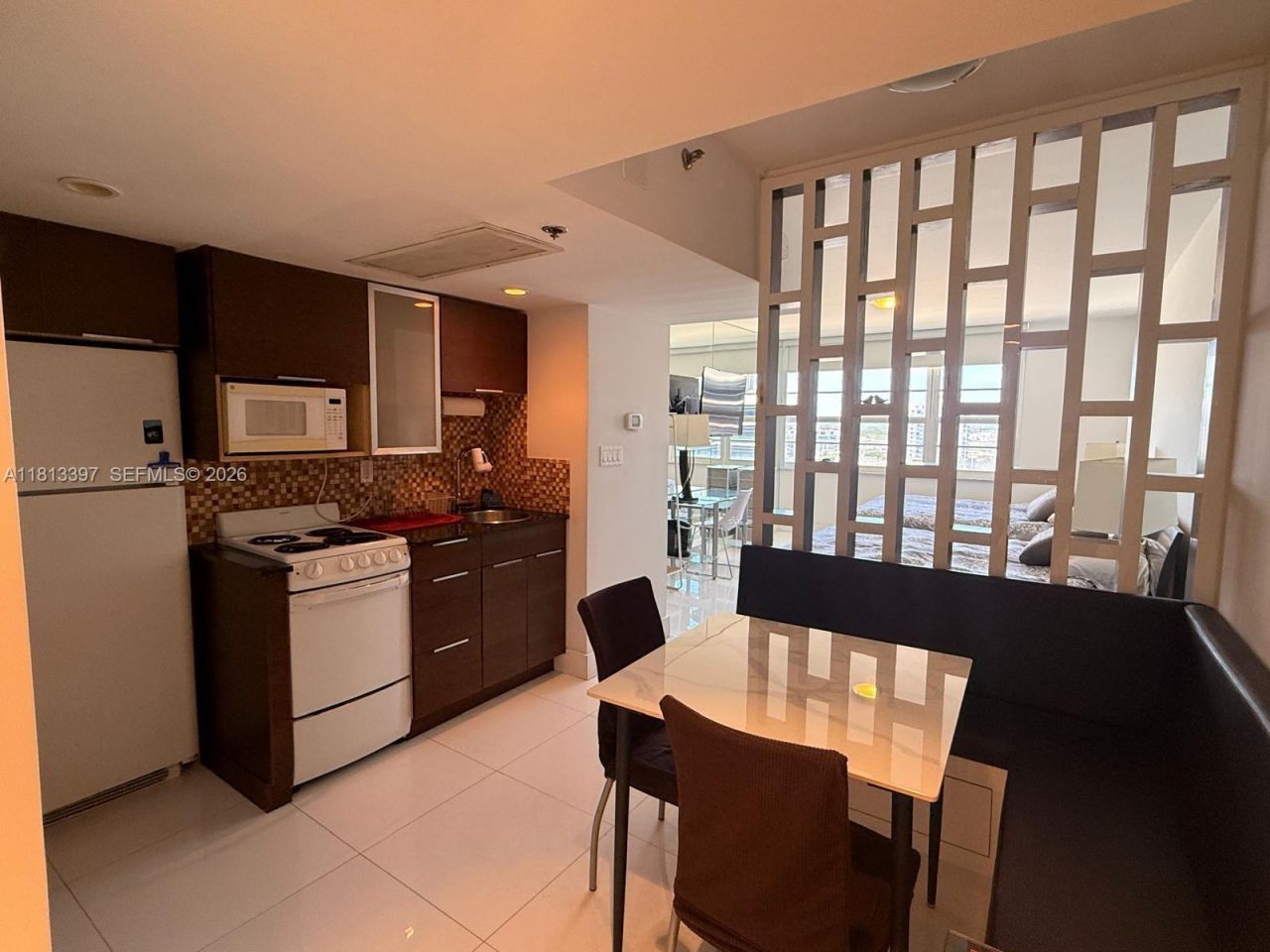 100 Lincoln Rd, Unit 1214, Miami Beach, FL 33139 Photo